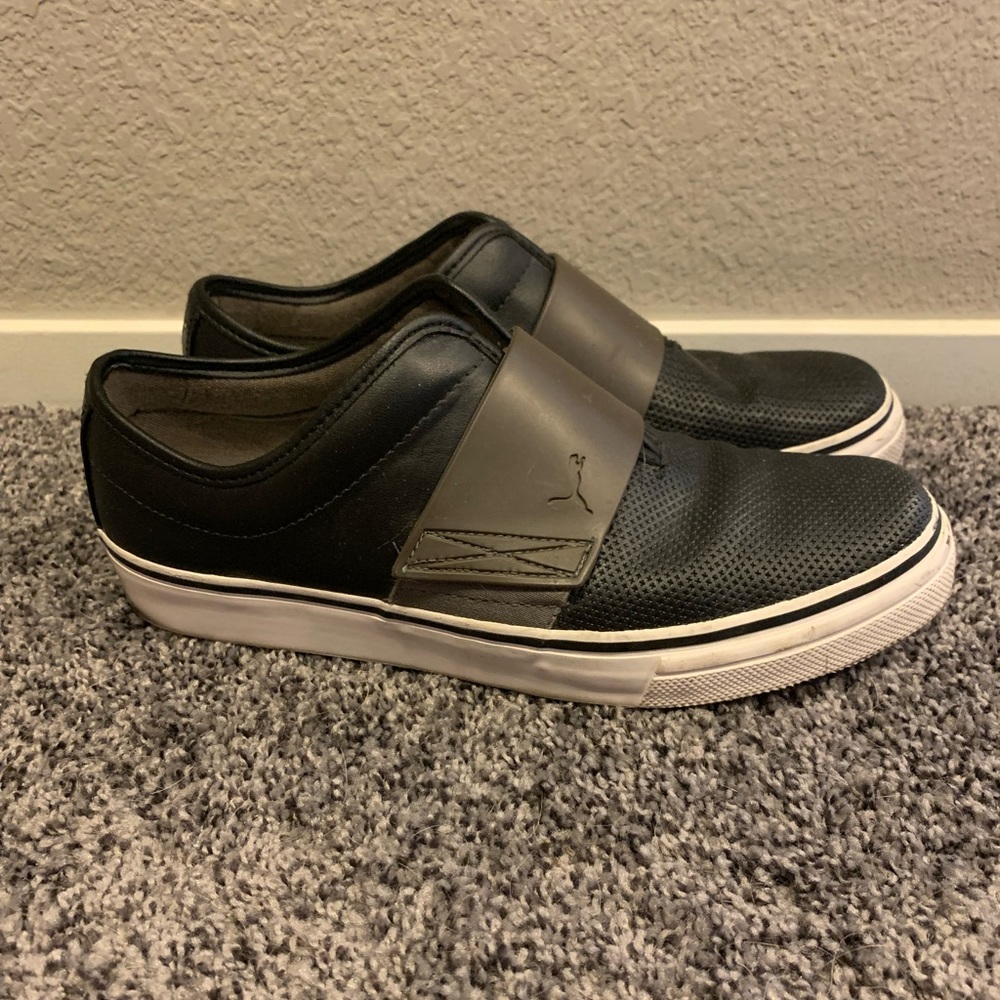 Gently worn Puma sneakers, Sz 8.5